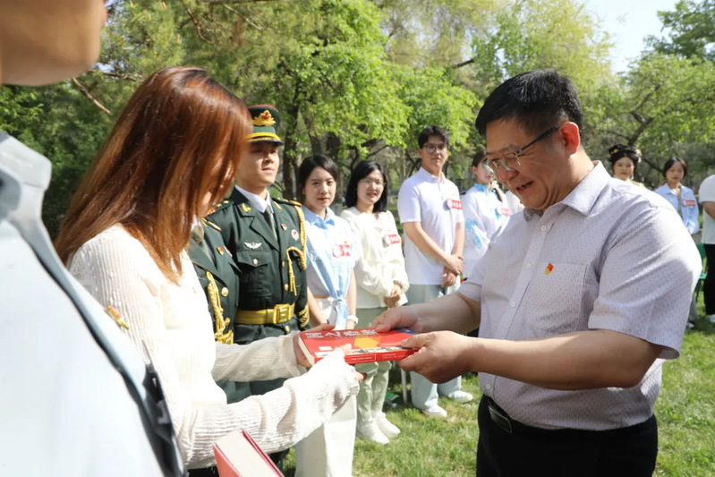 用心用情讲好思政课